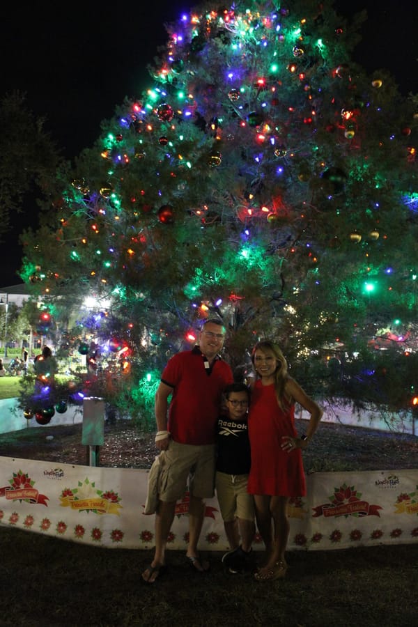 Poinsettia_parade_festival_20231202 (645)
