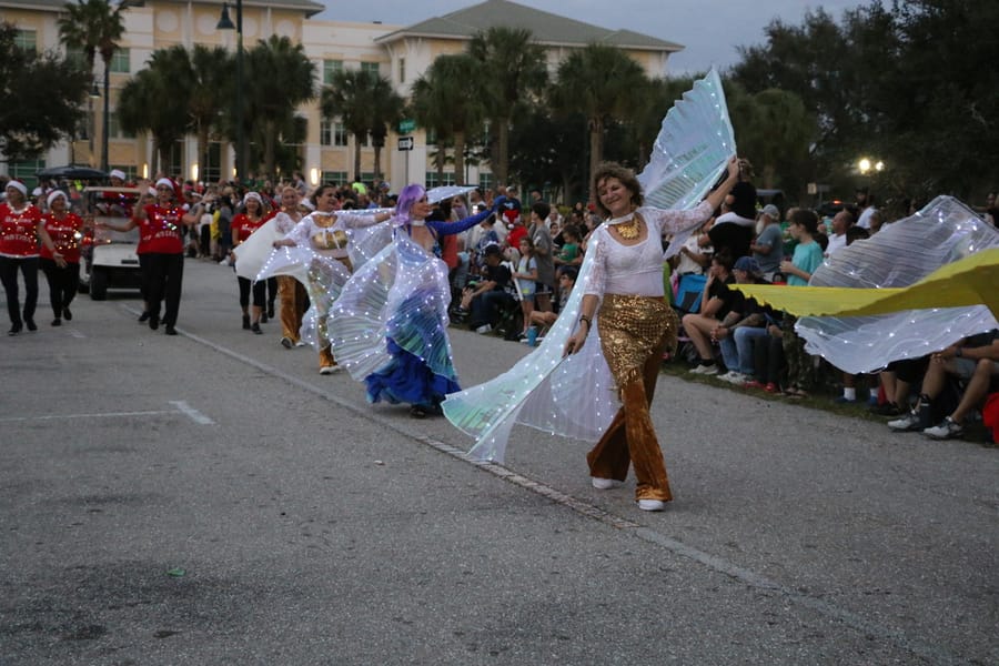 Poinsettia_parade_festival_20231202 (228)