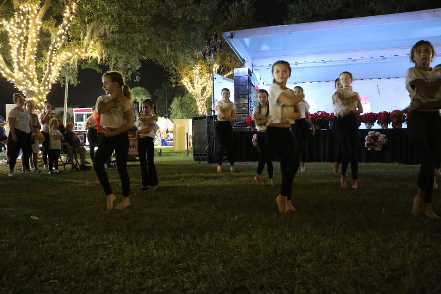 Poinsettia_parade_festival_20231202 (508)