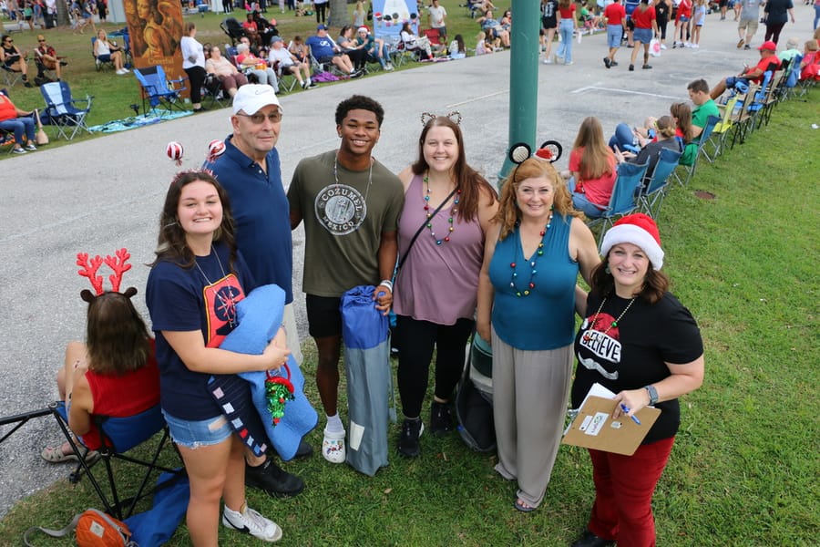 Poinsettia_parade_festival_20231202 (76)