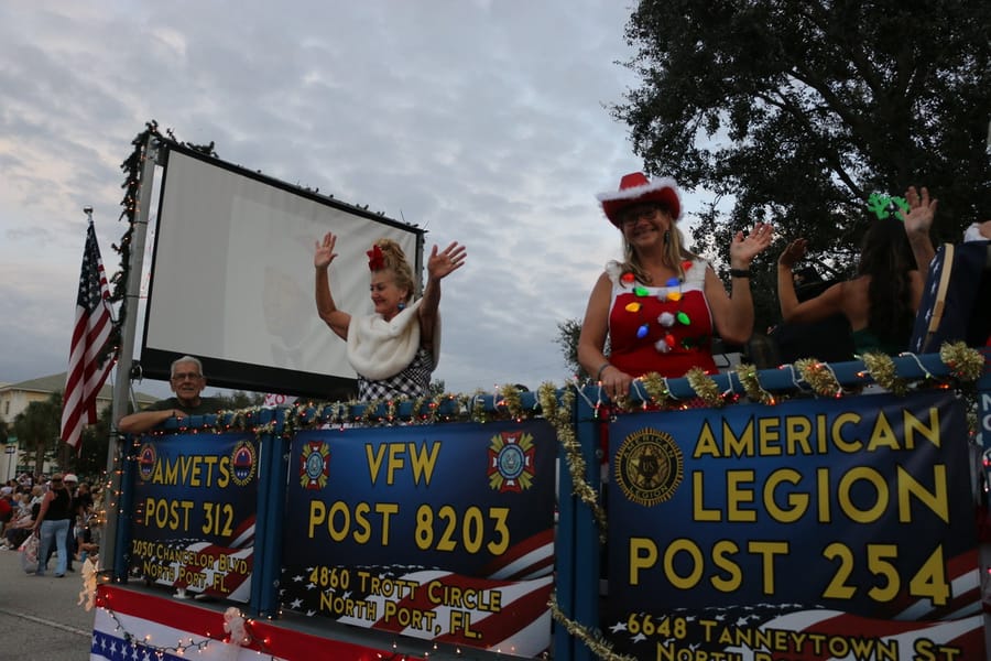 Poinsettia_parade_festival_20231202 (168)