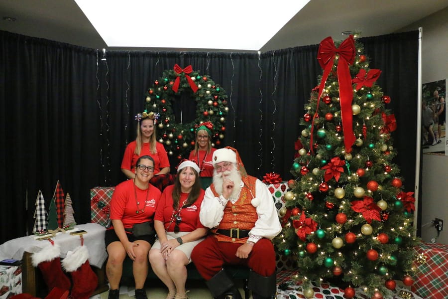 Poinsettia_parade_festival_20231202 (528)