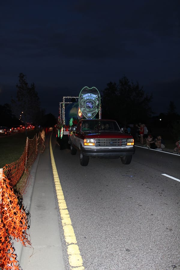 Poinsettia_parade_festival_20231202 (629)