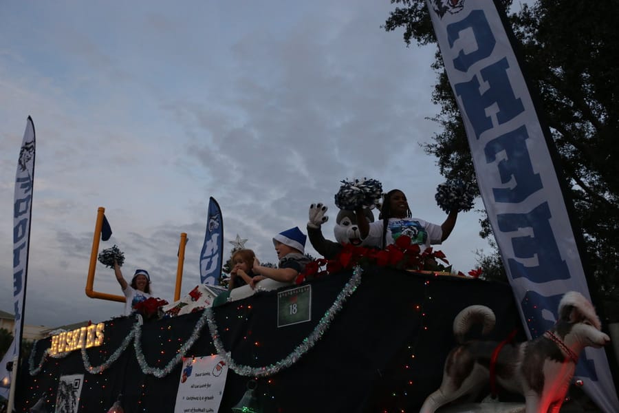 Poinsettia_parade_festival_20231202 (243)