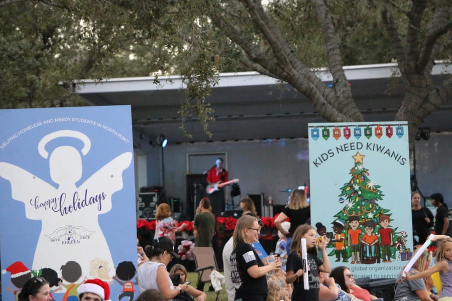Poinsettia_parade_festival_20231202 (85)