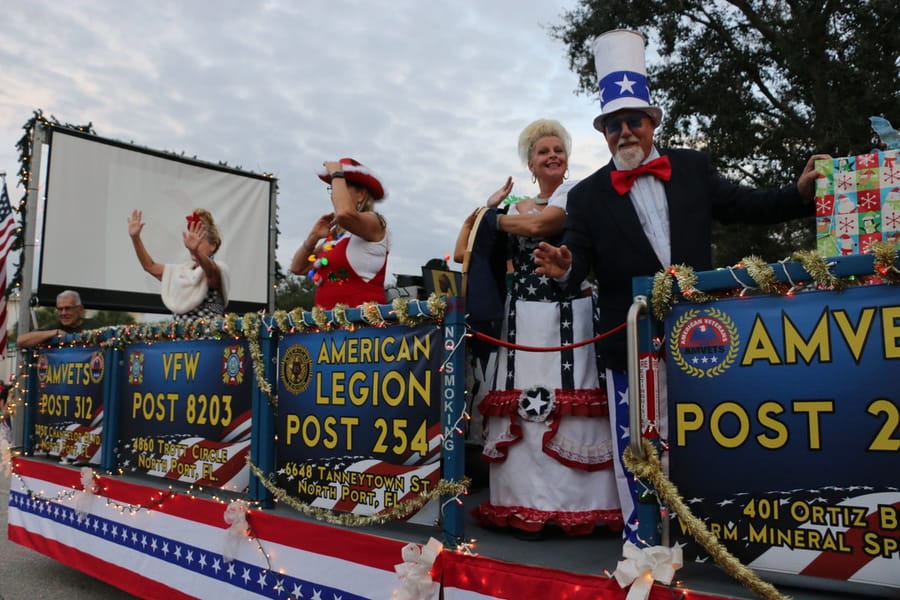 Poinsettia_parade_festival_20231202 (167)