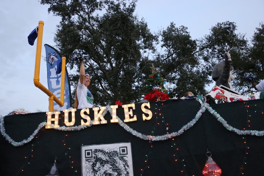 Poinsettia_parade_festival_20231202 (245)