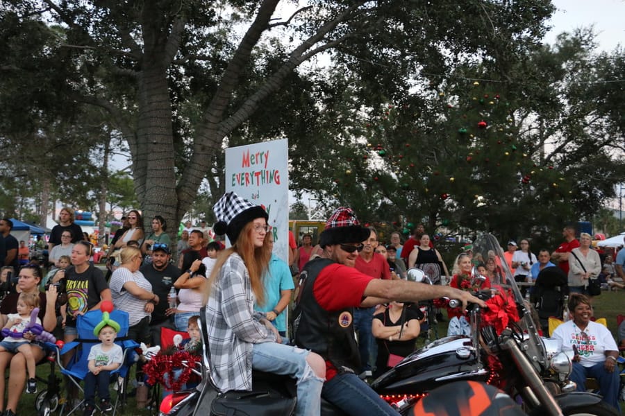 Poinsettia_parade_festival_20231202 (175)