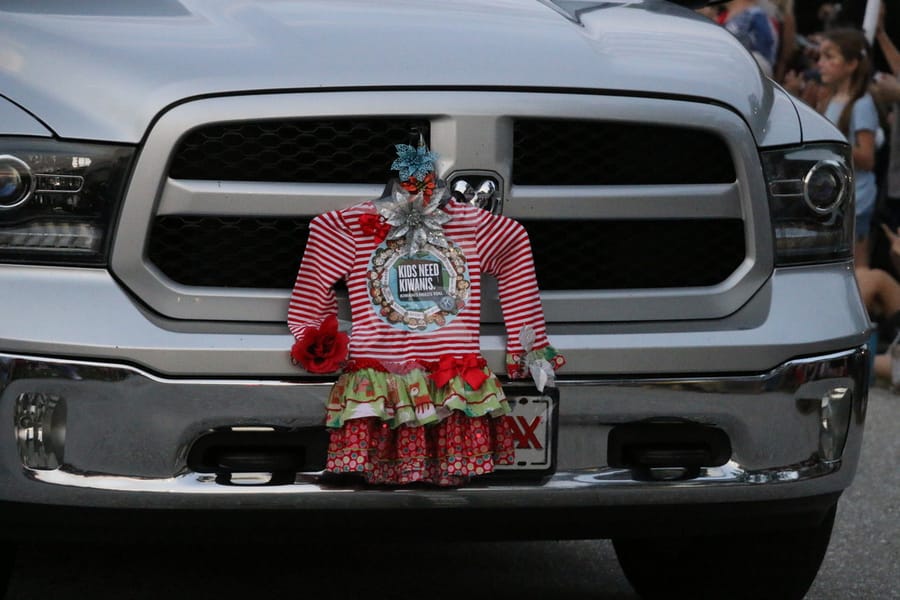 Poinsettia_parade_festival_20231202 (189)