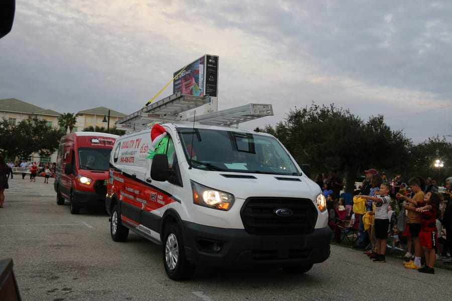 Poinsettia_parade_festival_20231202 (129)