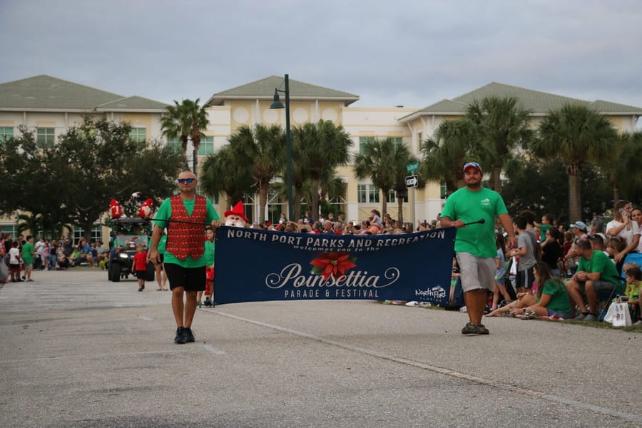 Poinsettia_parade_festival_20231202 (98)