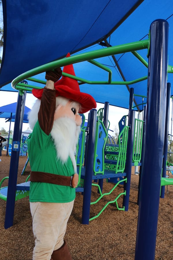 Mckibben_Park_Ribbon_Cutting_20231213 (157)
