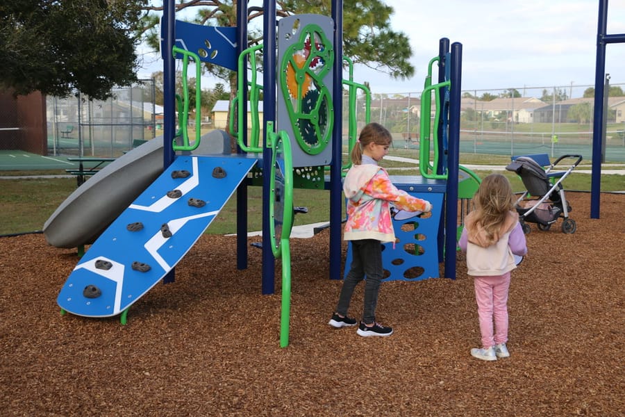 Mckibben_Park_Ribbon_Cutting_20231213 (122)