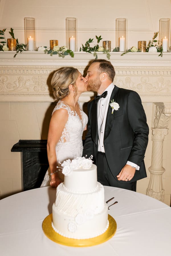 Erin & Dan's Wedding_Cake Cutting-14
