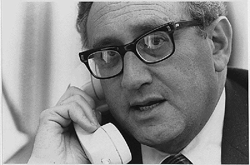 webRNS-Henry-Kissinger-1975