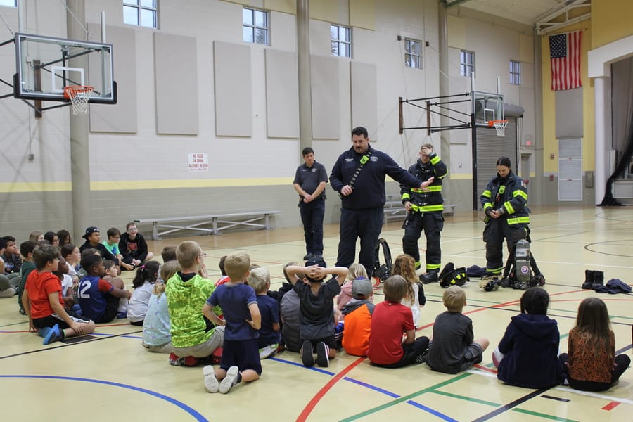 winter_camp_touch-a-truck_20240104 (6)