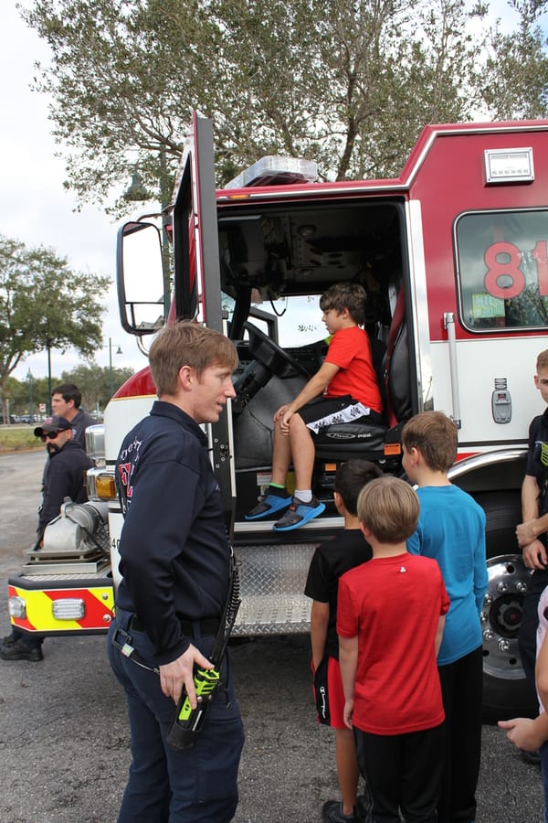 winter_camp_touch-a-truck_20240104 (47)