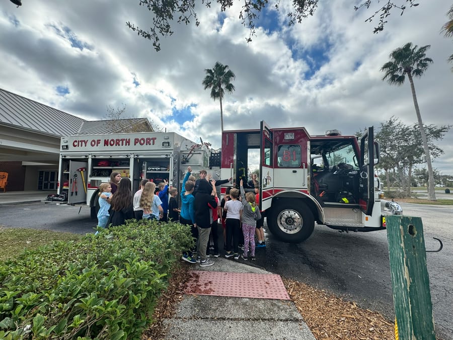 winter_camp_touch-a-truck_20240104 (85)