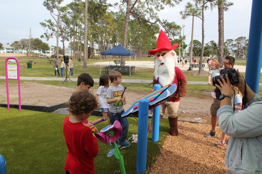 Dallas_White_Park_Playground_Ribbon_Cutting_02.16.24  (18)