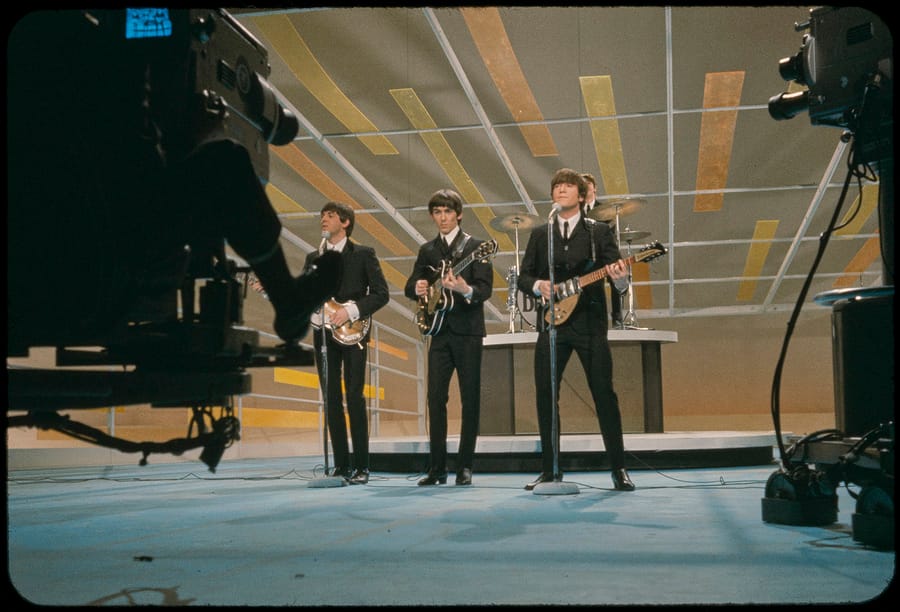 webRNS-Beatles-Ed-Sullivan1 1964