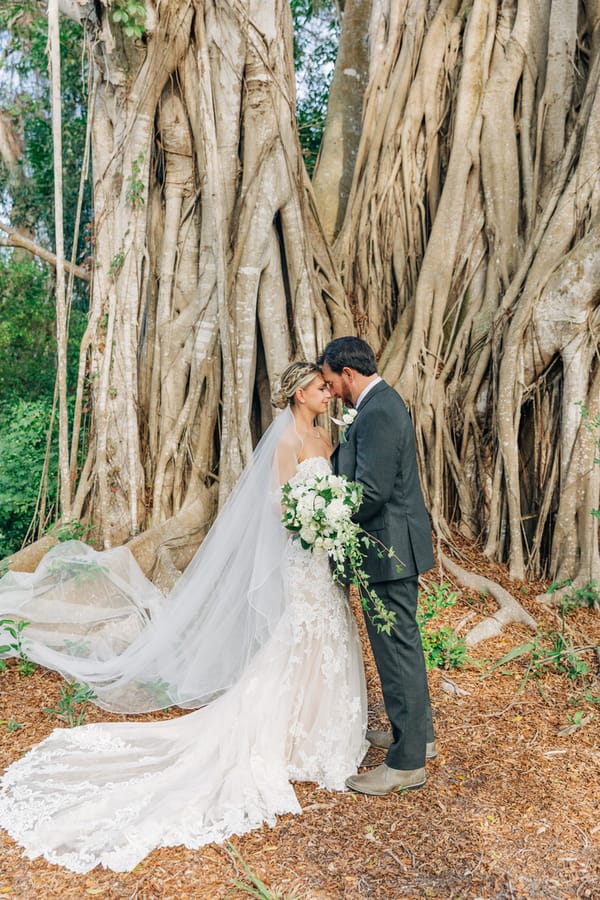 MarissaandGregWeddingDay-207