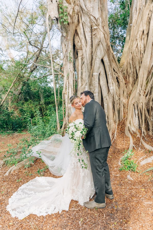 MarissaandGregWeddingDay-215