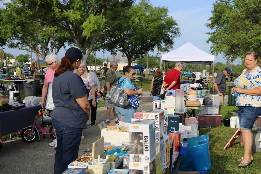CommunityYardSale_20240316 (14)