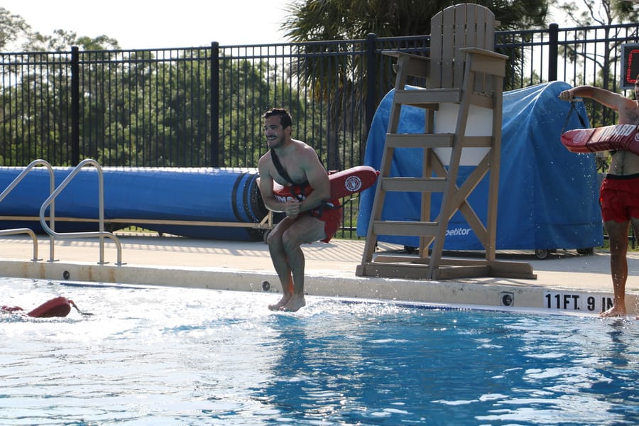 American Red Cross Lifeguard Training_03.27 (44)