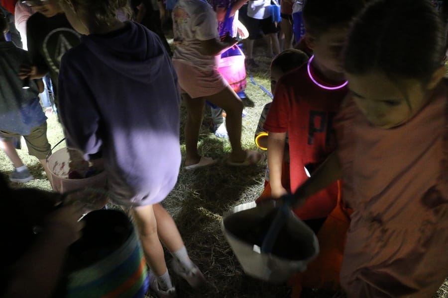 Flashlight_Egg_Hunt_20240329 (216)