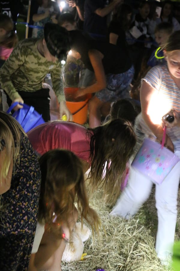 Flashlight_Egg_Hunt_20240329 (200)