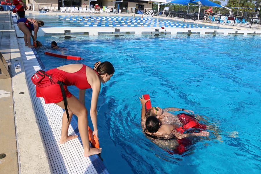 American Red Cross Lifeguard Training_03.27 (198)