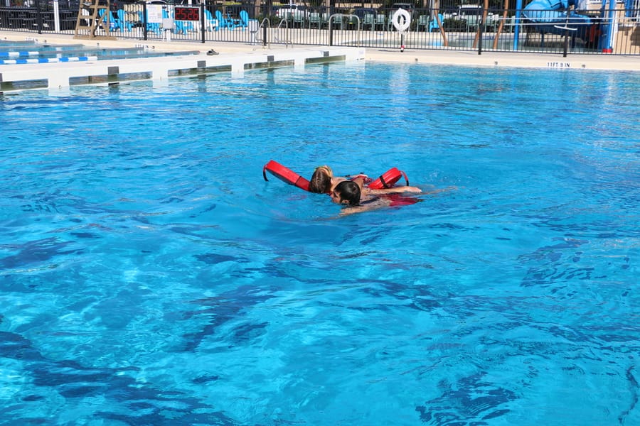 American Red Cross Lifeguard Training_03.27 (197)