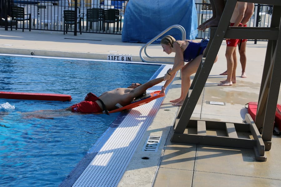 American Red Cross Lifeguard Training_03.27 (195)