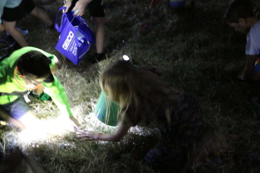 Flashlight_Egg_Hunt_20240329 (192)